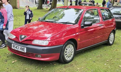 Alfa Romeo 145