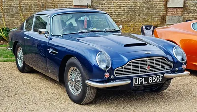 Aston Martin DB6