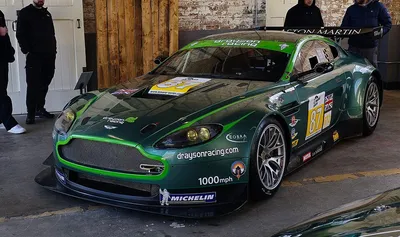 Aston Martin Vantage GT2