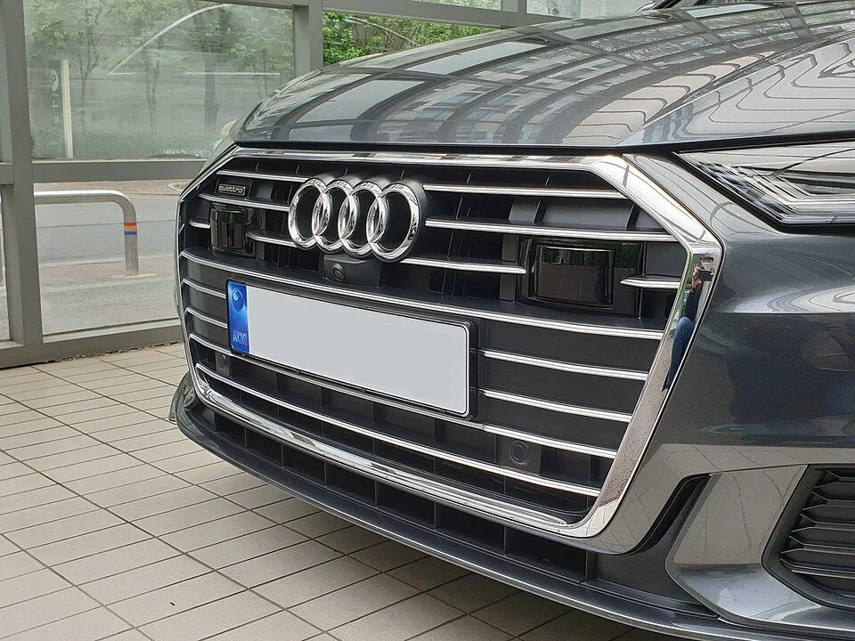 Audi A6 (C8)