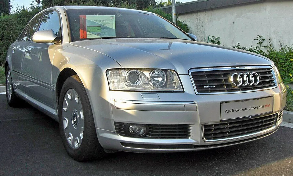 Audi A8 (D3)