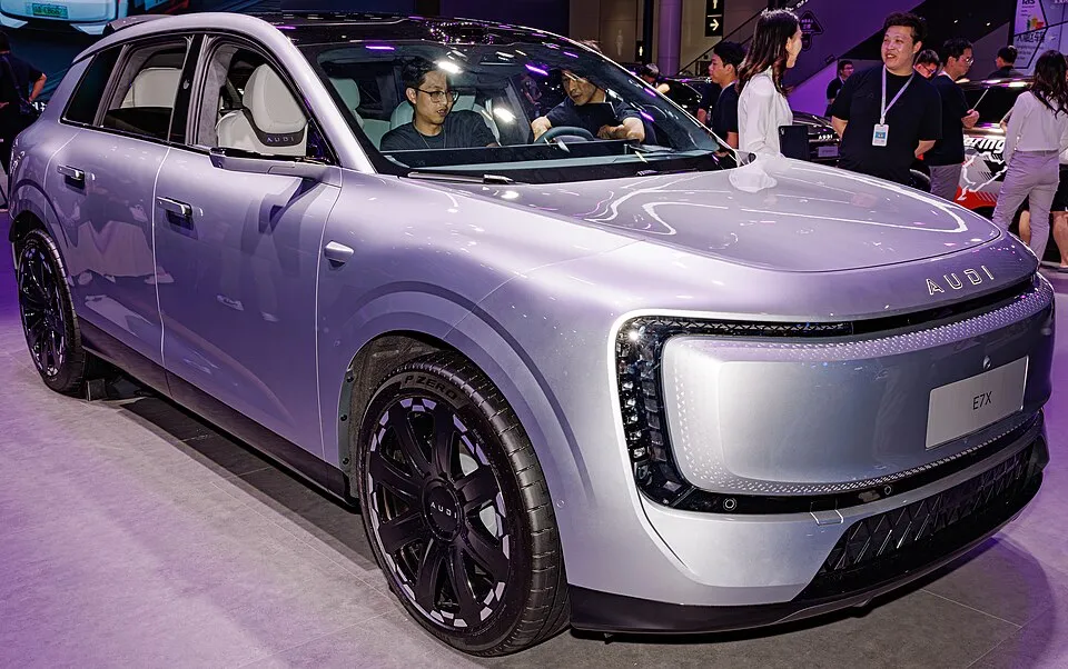 Audi E7X