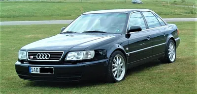 Audi S6 (1st gen)