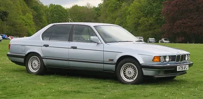 BMW E32