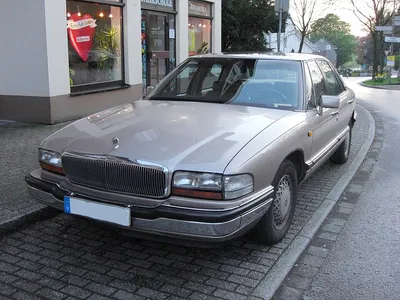 Buick Park Avenue (1st gen)