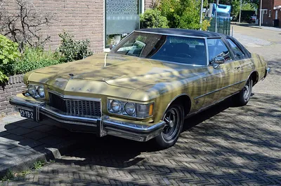 Buick Riviera (4th gen)