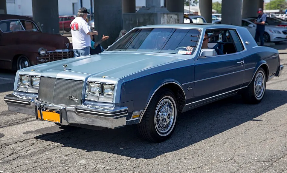 Buick Riviera (6th gen)