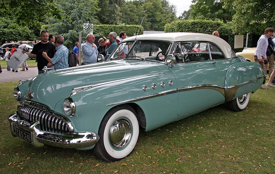 Buick Roadmaster (6th gen)