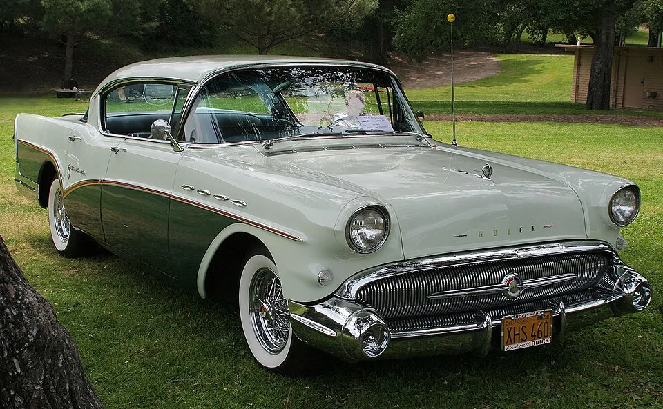 Buick Roadmaster (8th gen)