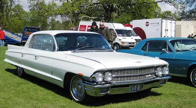 Cadillac Sixty Special (8th gen)