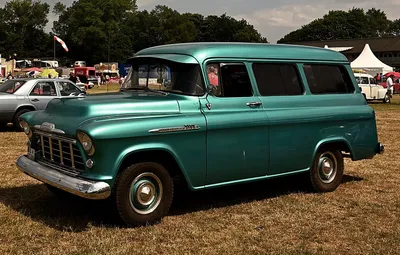 Chevrolet Suburban (4th gen)
