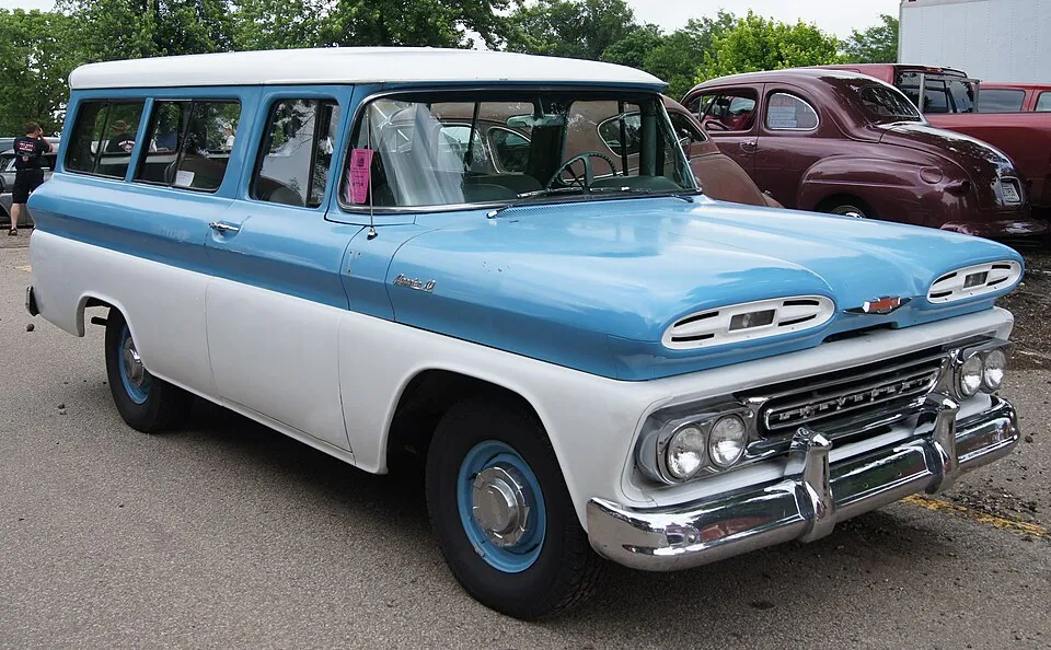 Chevrolet Suburban (5th gen)