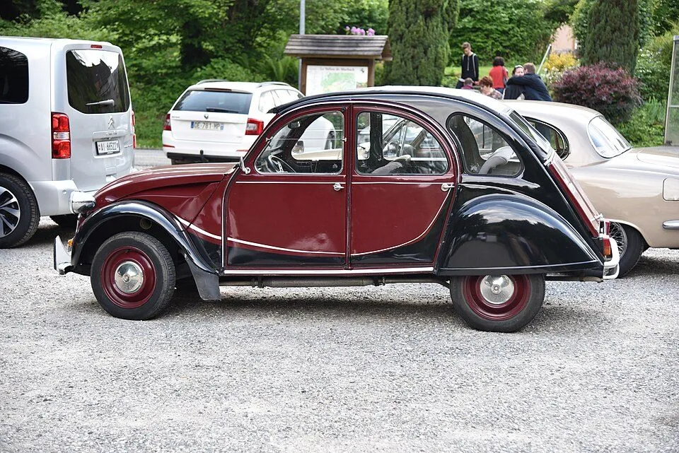 Citroën 2CV (4th gen)