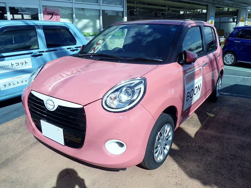 Daihatsu Boon (M700)