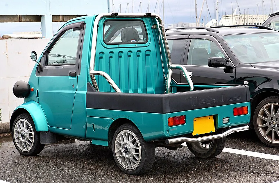 Daihatsu Midget (K100)