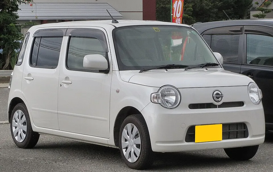 Daihatsu Mira Cocoa