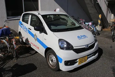 Daihatsu Mira e:S (LA350)