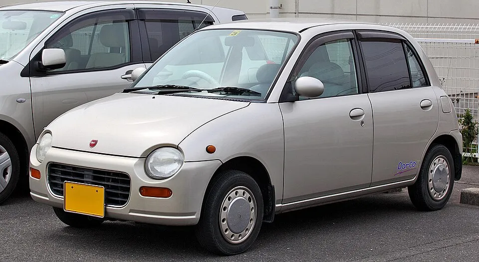 Daihatsu Opti (L300)