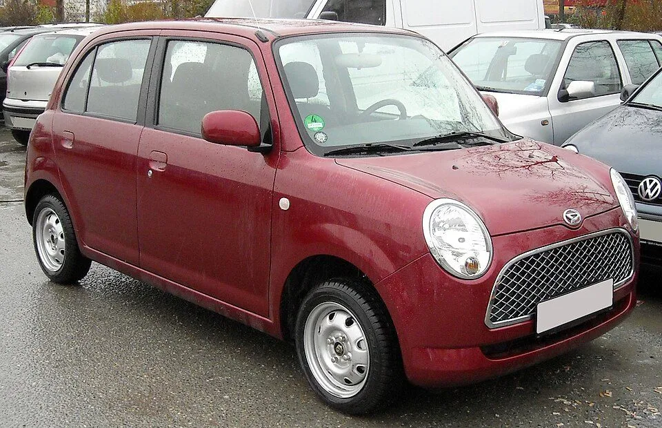 Daihatsu Trevis (L650S)