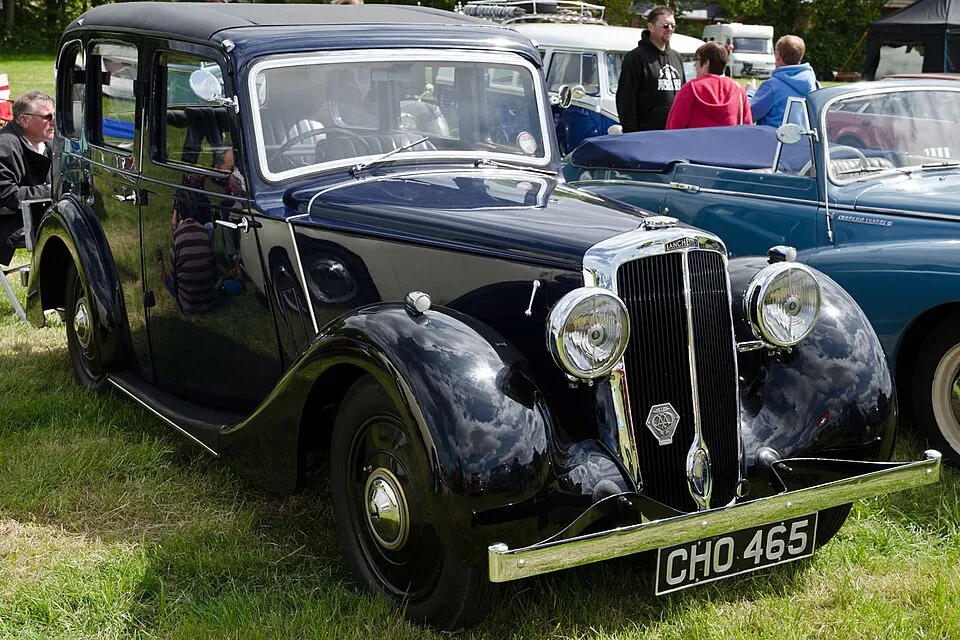 Daimler Lanchester Fourteen
