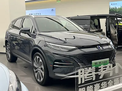 Denza N8 (2nd gen)