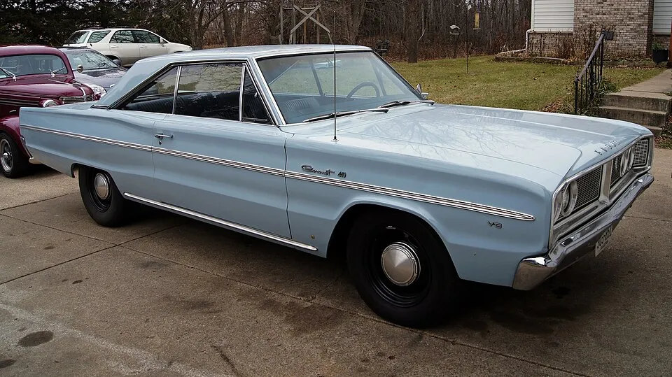 Dodge Coronet (5th gen)