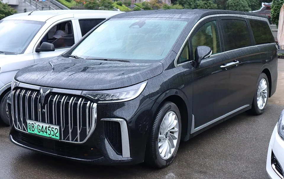 Dongfeng Voyah Dreamer