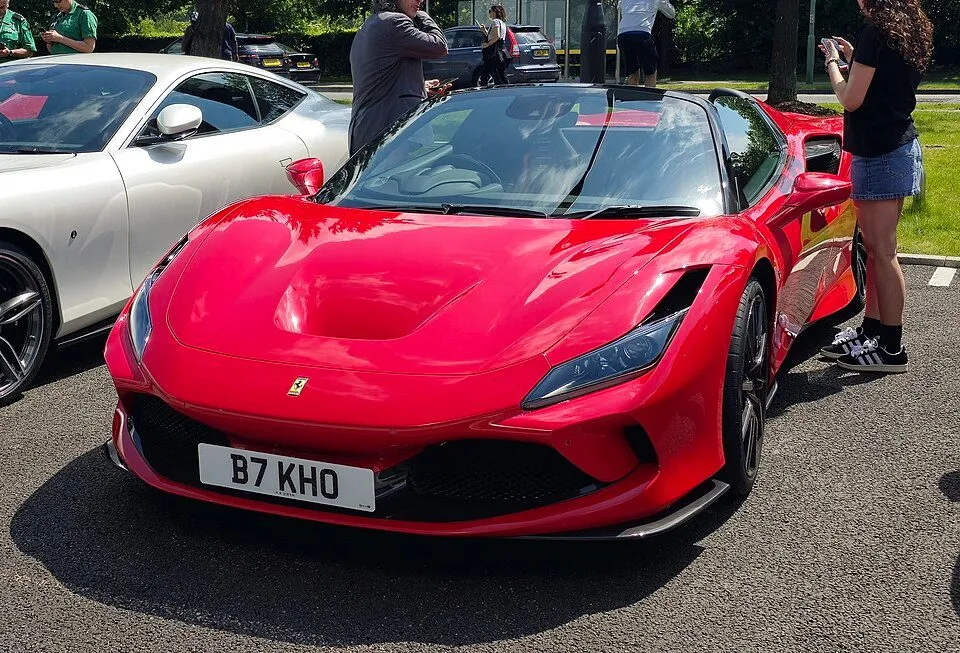 Ferrari F8