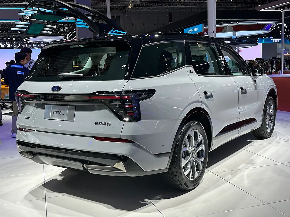 Ford Edge (CDX706)