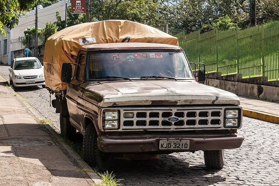 Ford F-1000
