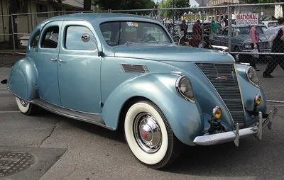 Ford Lincoln-Zephyr