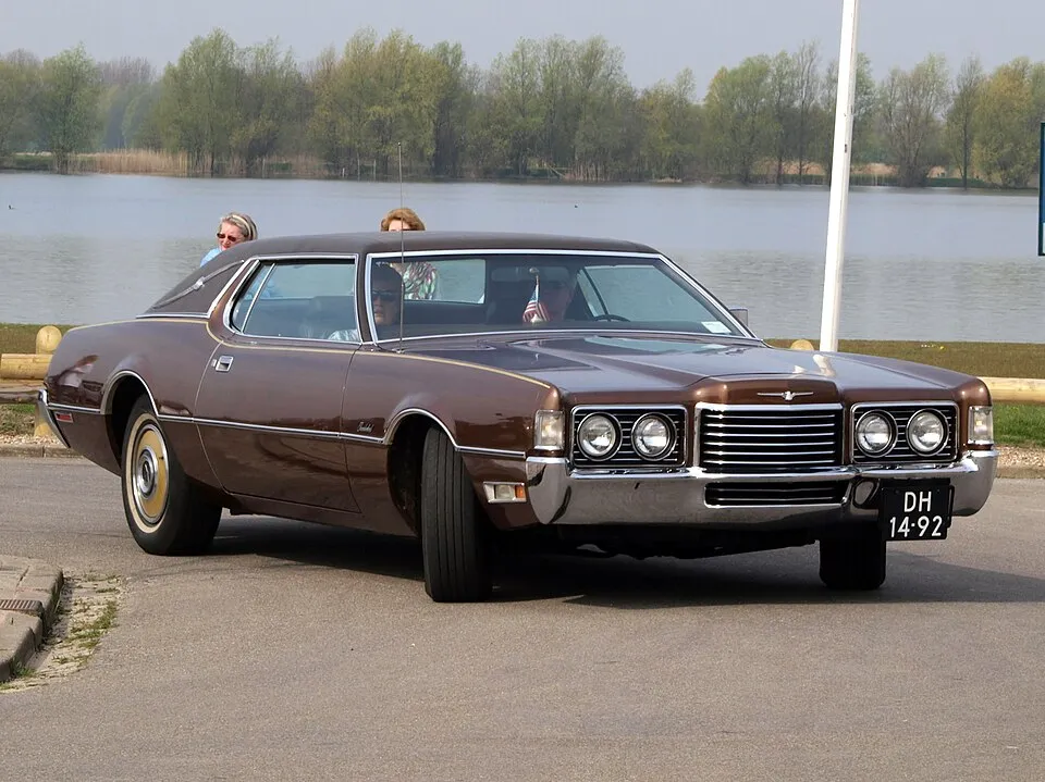 Ford Thunderbird (6th gen)