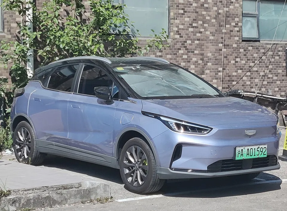 Geely Geometry C