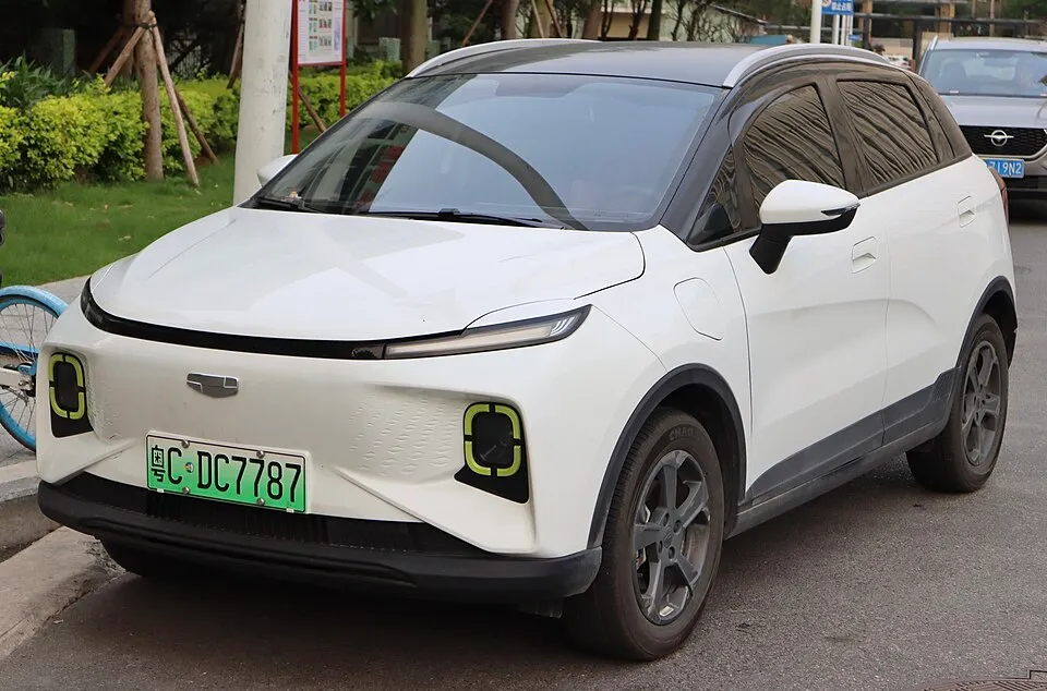 Geely Geometry E