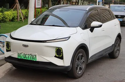 Geely Geometry E
