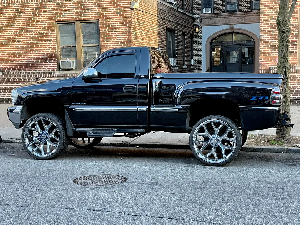 GMC Sierra (5th gen)
