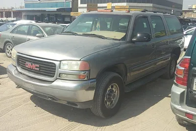 GMC Suburban (9th gen)