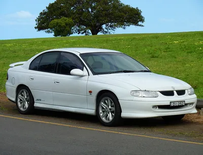 Holden Commodore (VT)