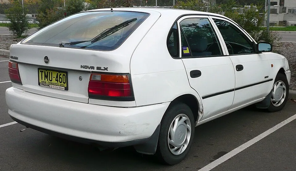 Holden Nova (LG)