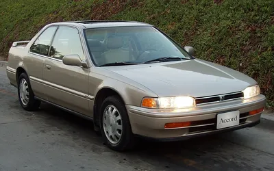 Honda Accord (4th gen)