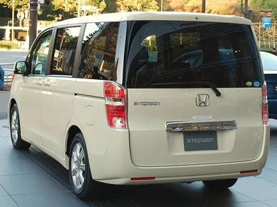 Honda Stepwgn (RK)