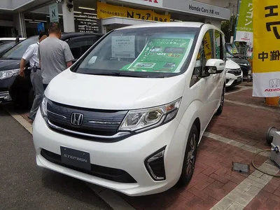 Honda Stepwgn (RP1–5)