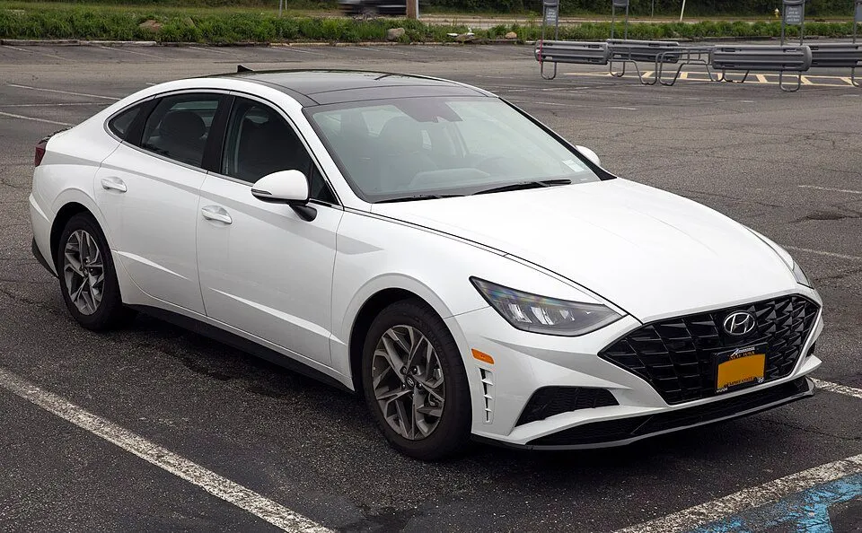 Hyundai Sonata (DN8)