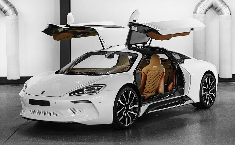 Isdera Commendatore GT
