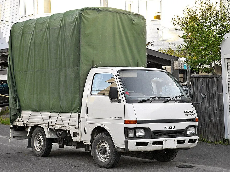 Isuzu Fargo (1st gen)