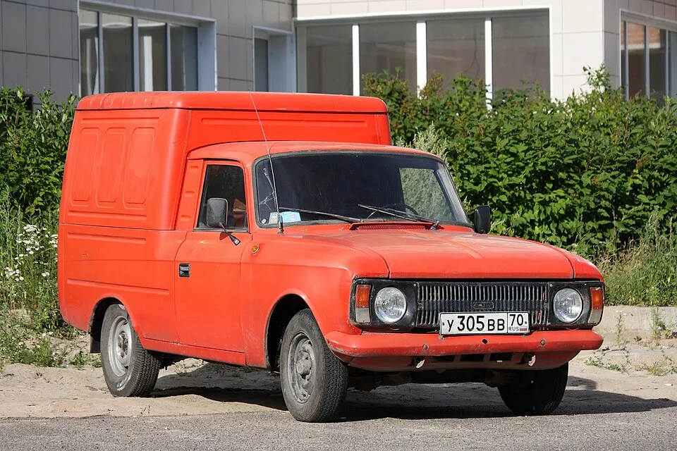 Izh 2715