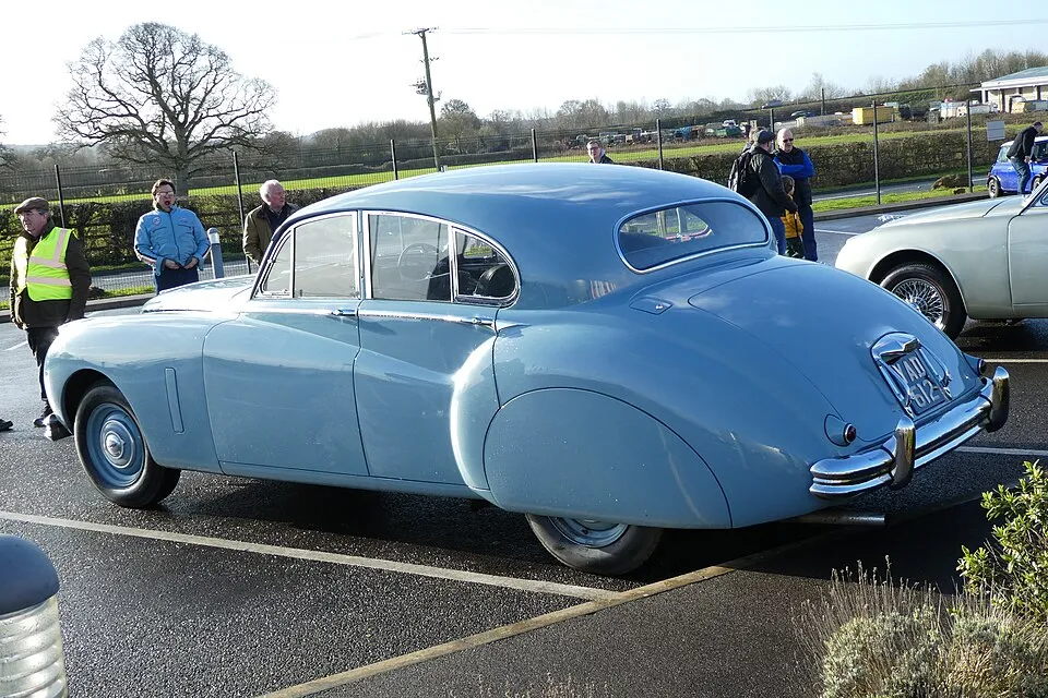 Jaguar Mark VII M (1st gen)