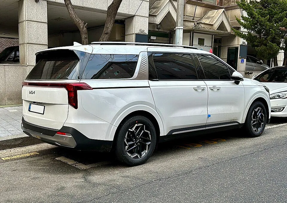 Kia Carnival (KA4)