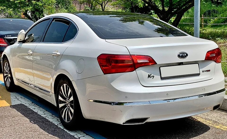 Kia K7 (Cadenza) (VG)