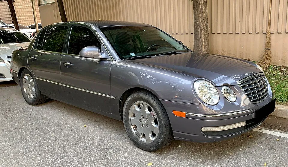 Kia Opirus
